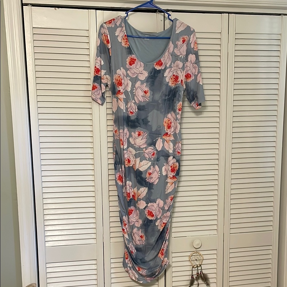 A Pea in the Pod Maternity Bodycon Floral Dress